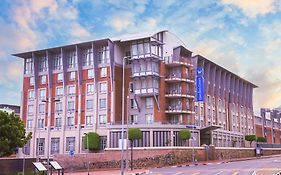 Garden Court Victoria Junction